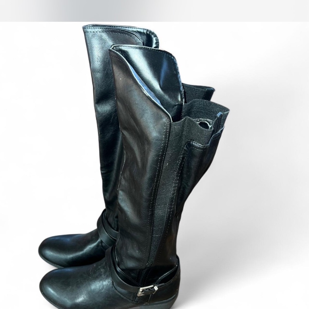 Black Knee-High Women's Boots